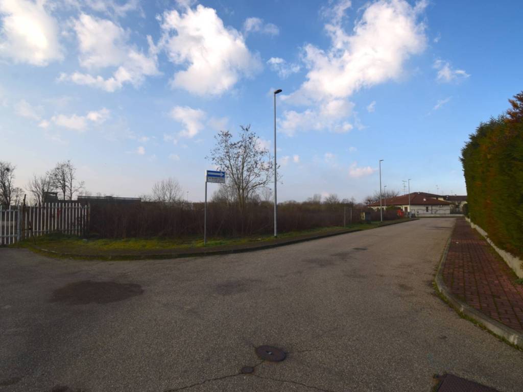 Terreno a Vercelli in Via Luigi Carlo Caron - Foto 3