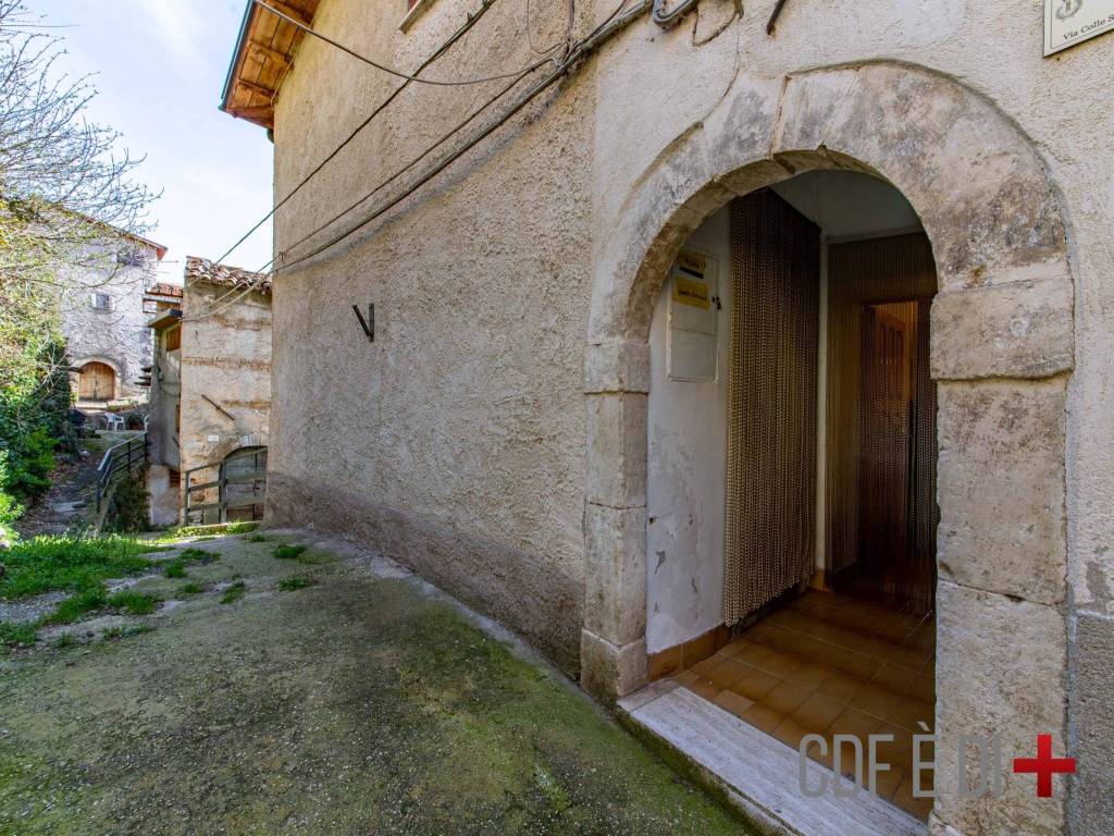 Casa indipendente a Borgorose in Via del Colle - Foto 3