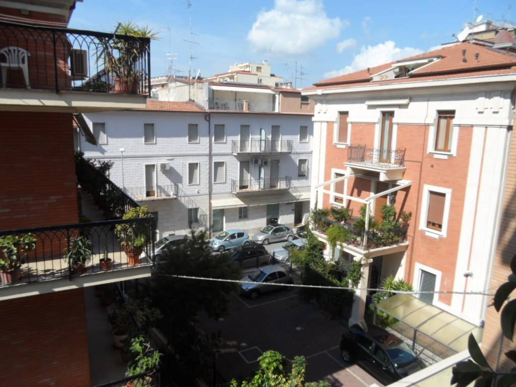 Appartamento a San benedetto del tronto in Via Crispi - Foto 2