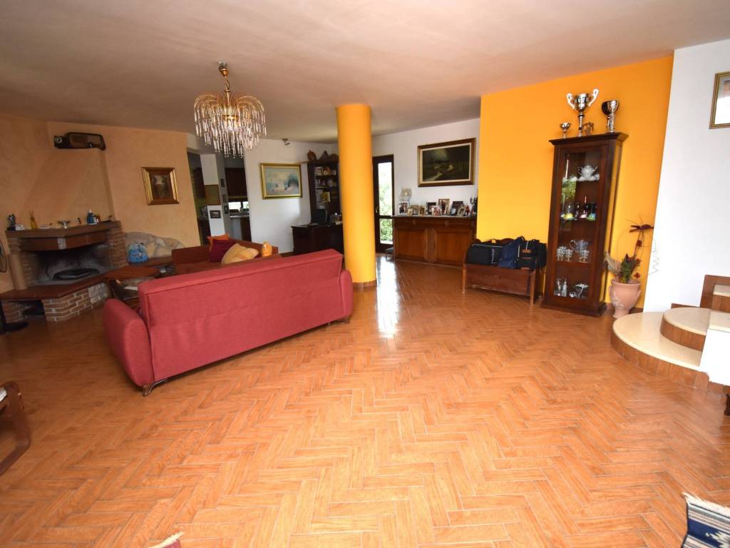 Villa a Montecorvino pugliano in Via Basilicata - Foto 4