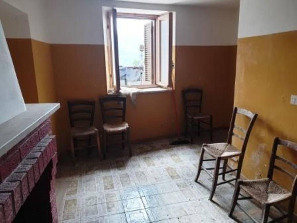 Casa indipendente a Tagliacozzo in Via della Chiesa s.n.c - Foto 3