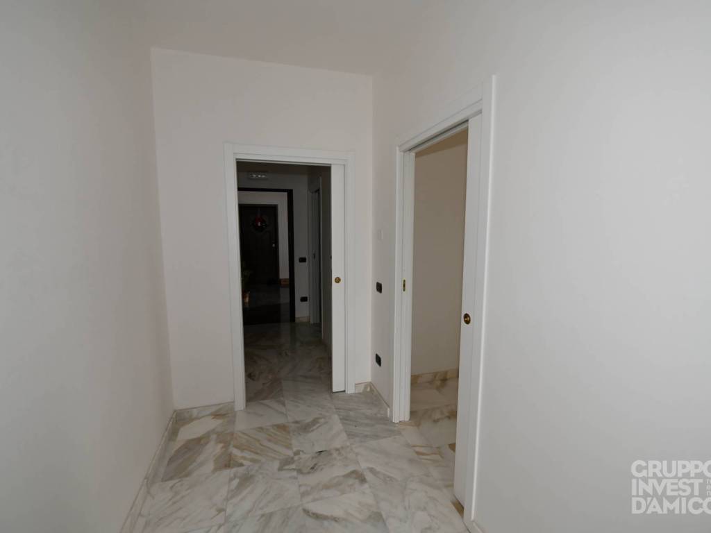 Appartamento a Ceglie messapica in Via Luigi Pecere - Foto 5