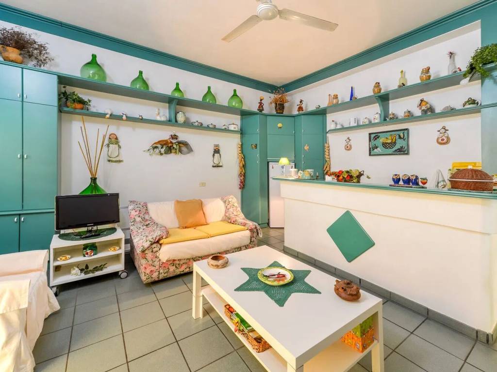 Appartamento a Manfredonia in Viale Demetrio, 6 - Foto 2