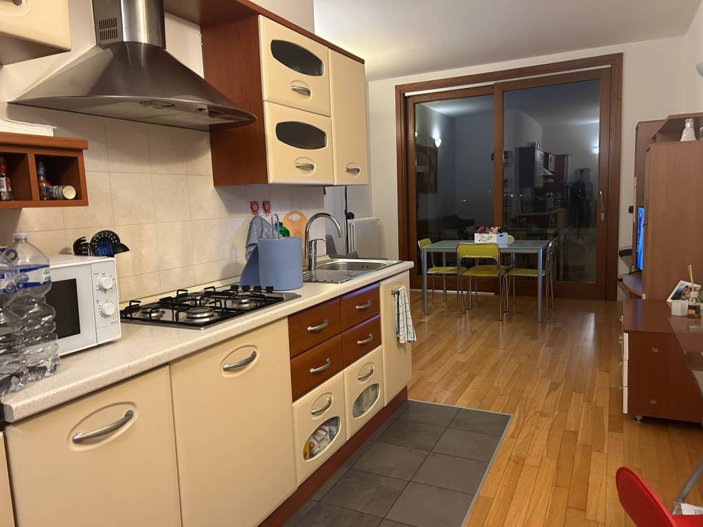 Appartamento a Parma in Via Martiri della Liberazione - Foto 4