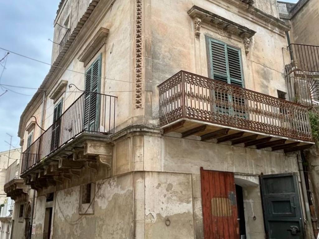Palazzo / stabile a Modica in Via Fratantonio - Foto 2