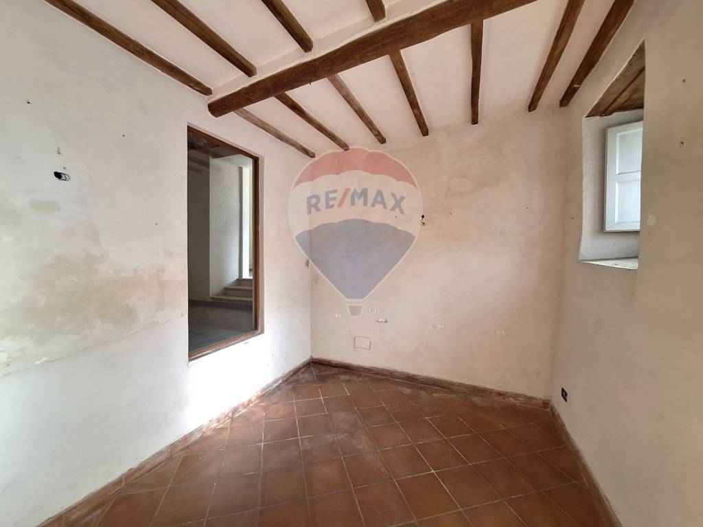 Immobile a Loro ciuffenna in Piazza Vittorio Emanuele II, 8 - Foto 2