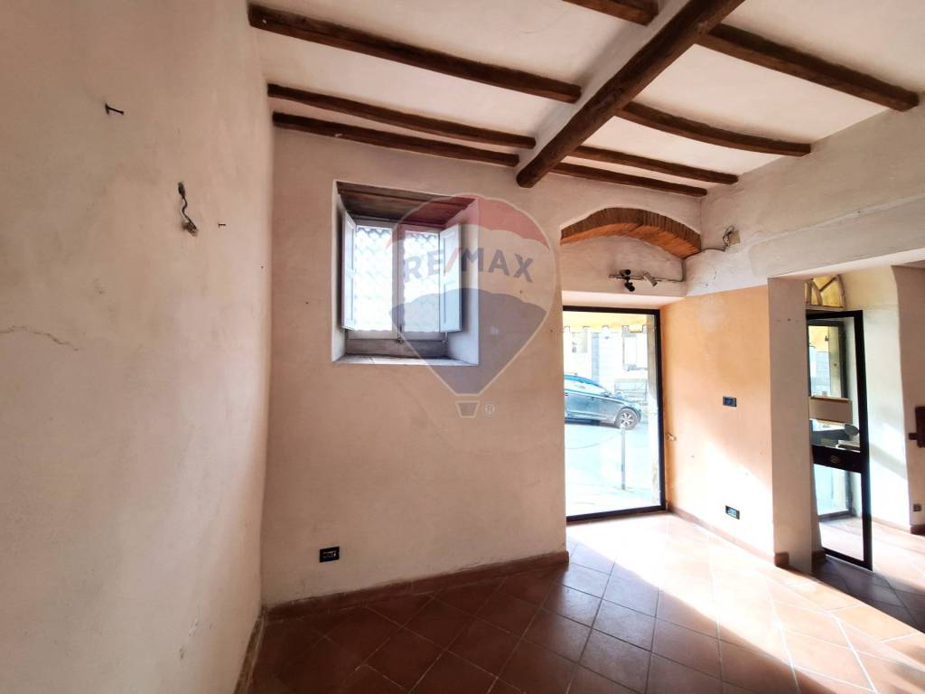 Immobile a Loro ciuffenna in Piazza Vittorio Emanuele II, 8 - Foto 3