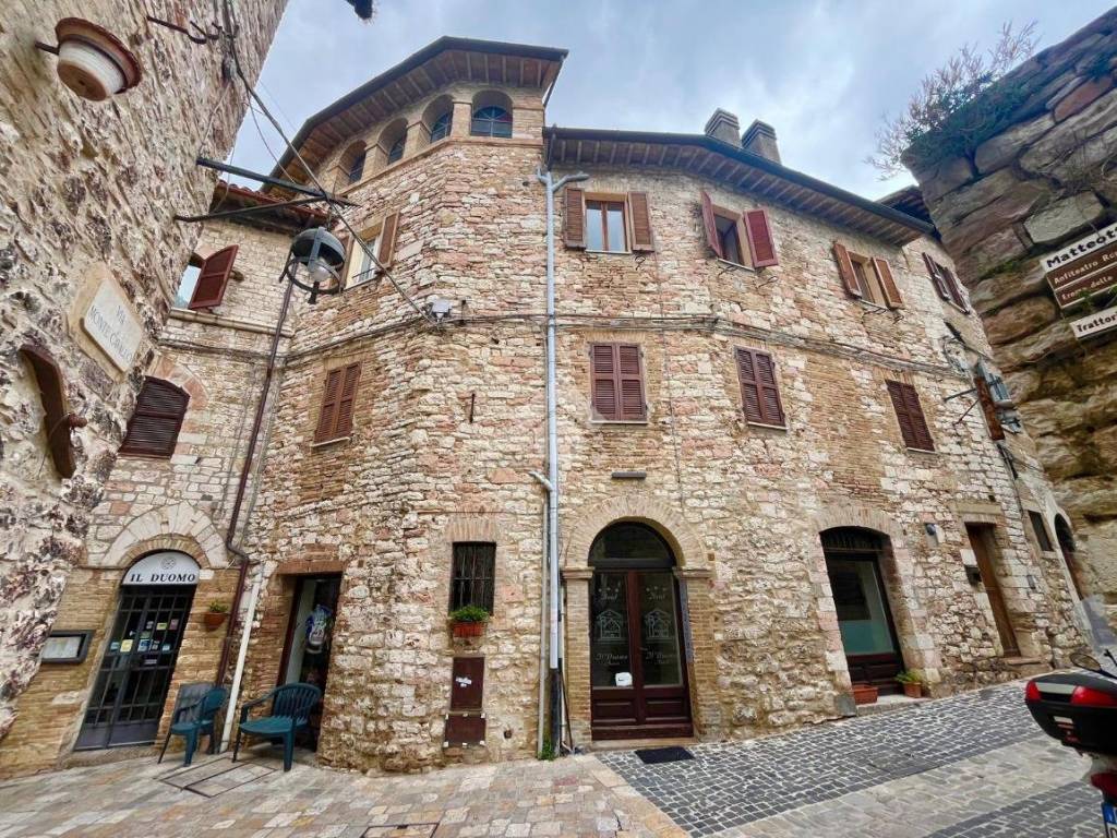 Appartamento a Assisi in Via portaperlici, 13 - Foto 2