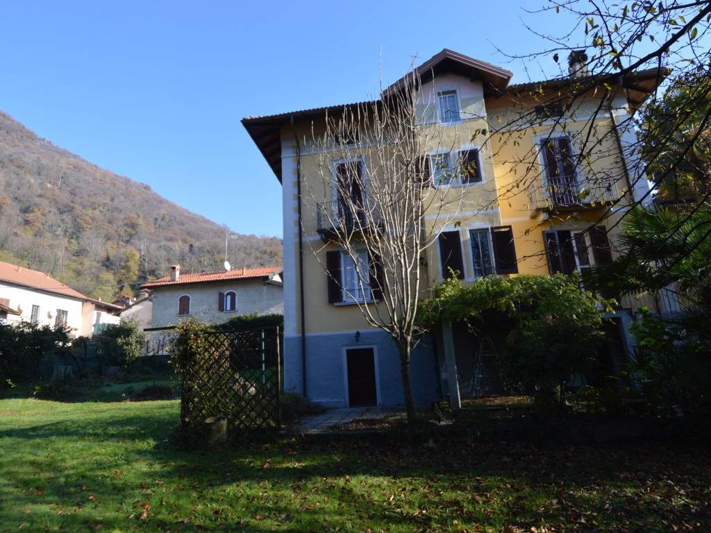 Villa a Cuveglio in Via Stazione, 2 - Foto 5