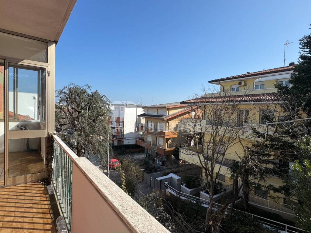 Appartamento a Riccione in Viale Castrocaro - Foto 3
