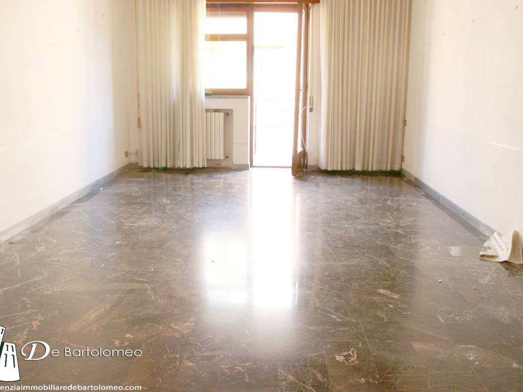 Appartamento a Taranto in Via Diego Peluso - Foto 3