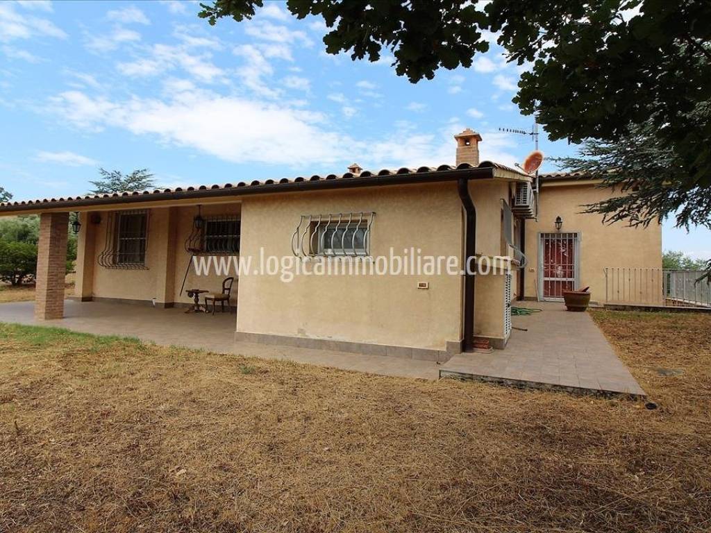Villa a Magliano in toscana in Strada Provinciale Montiano - Foto 2