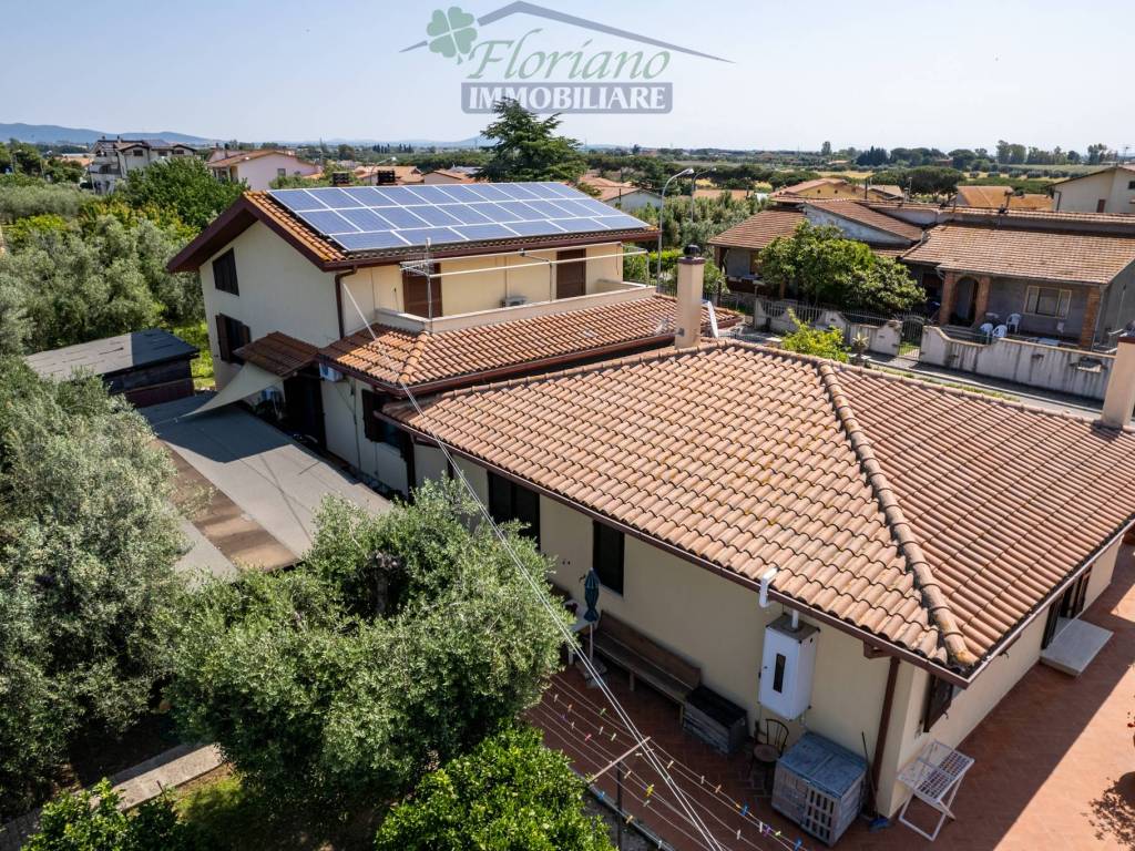 Villa a Montalto di castro in Via dei Glicini - Foto 2