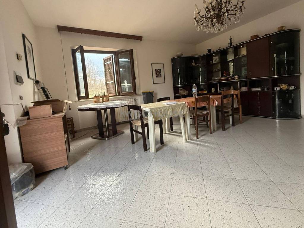 Villa a Ceccano in Via Fontana Colle Alto - Foto 5