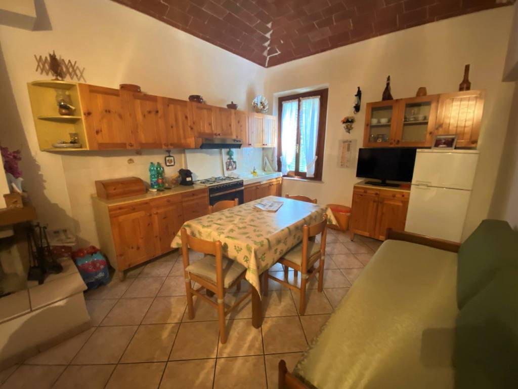 Appartamento a Castiglione del lago in Via della Torre - Foto 2