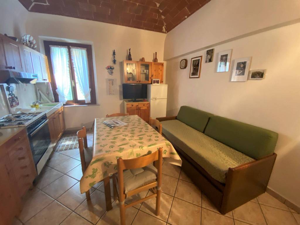 Appartamento a Castiglione del lago in Via della Torre - Foto 3