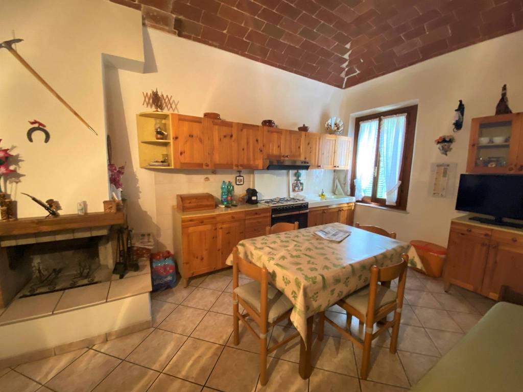 Appartamento a Castiglione del lago in Via della Torre - Foto 4