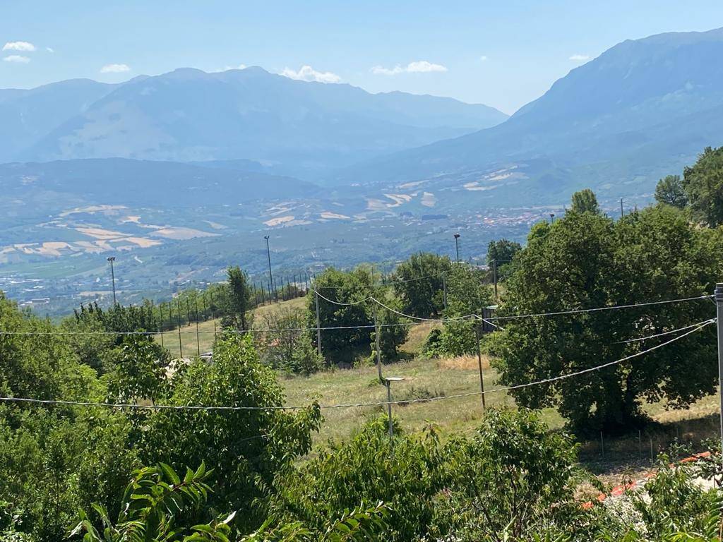 Appartamento a Pescosansonesco in Via Camillo Benso di Cavour - Foto 2