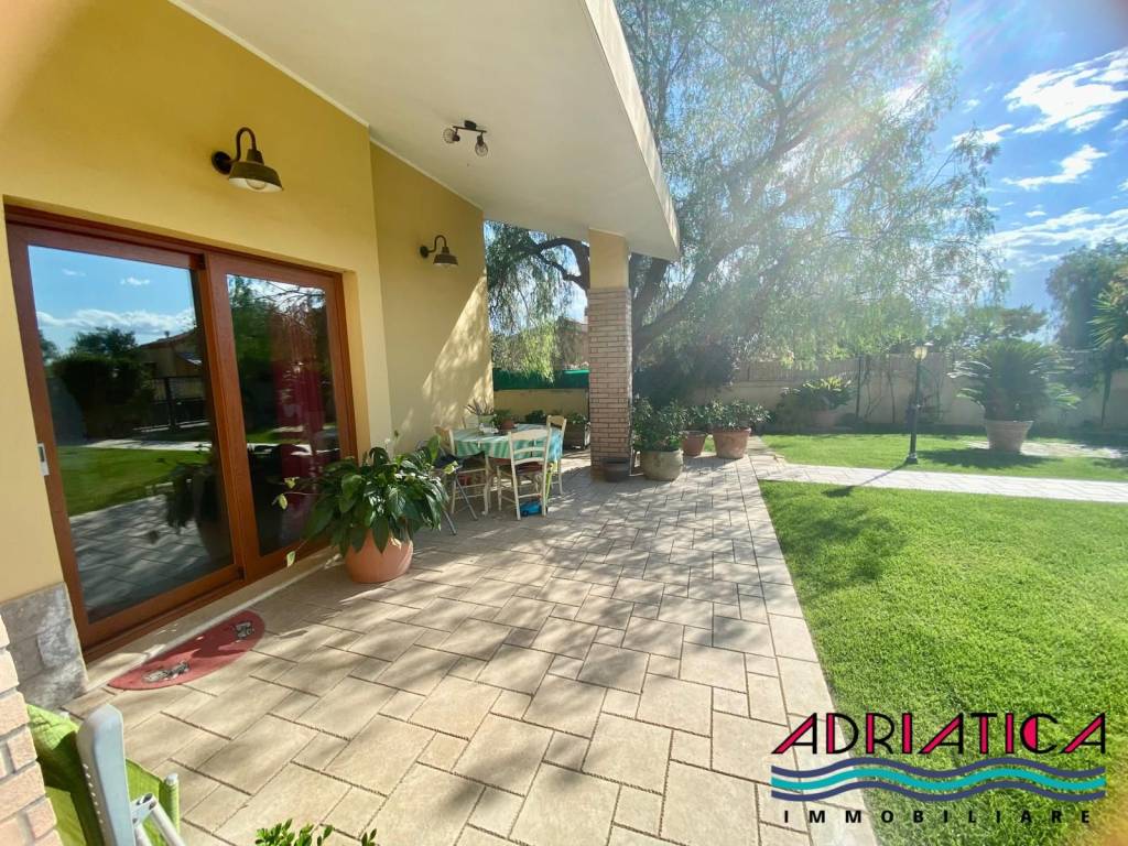 Villa a Quartu sant'elena in Via dei Lecci - Foto 2