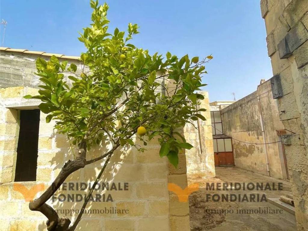 Villa a Martano in Via Catumerea, 192 - Foto 4