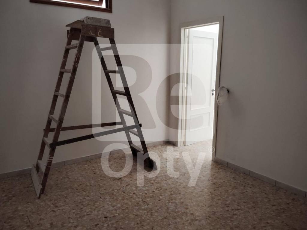 Casa indipendente a San paolo di civitate in Via Giuseppe Ungaretti - Foto 4