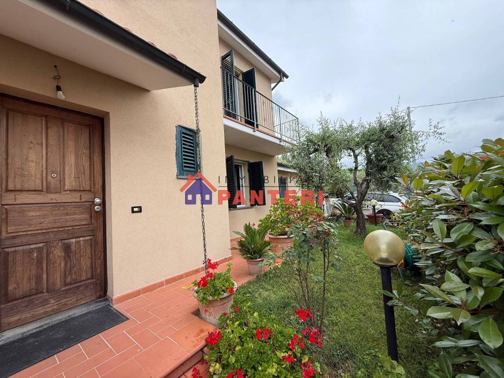Villa a Pescia in Via del Tiro a Segno - Foto 2