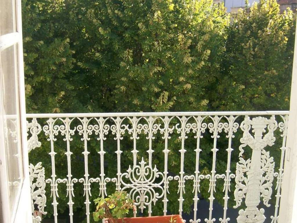Appartamento a Albenga in Viale Martiri della Libertà - Foto 2