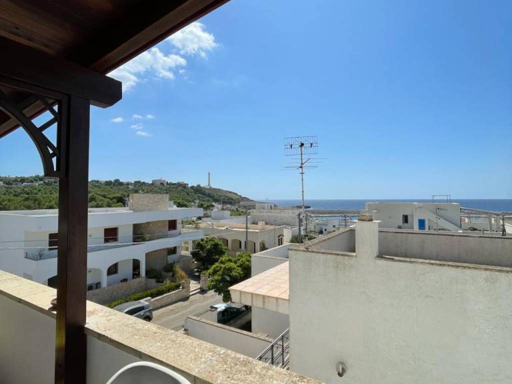 Palazzo / stabile a Castrignano del capo in Via Ugo Foscolo - Foto 3