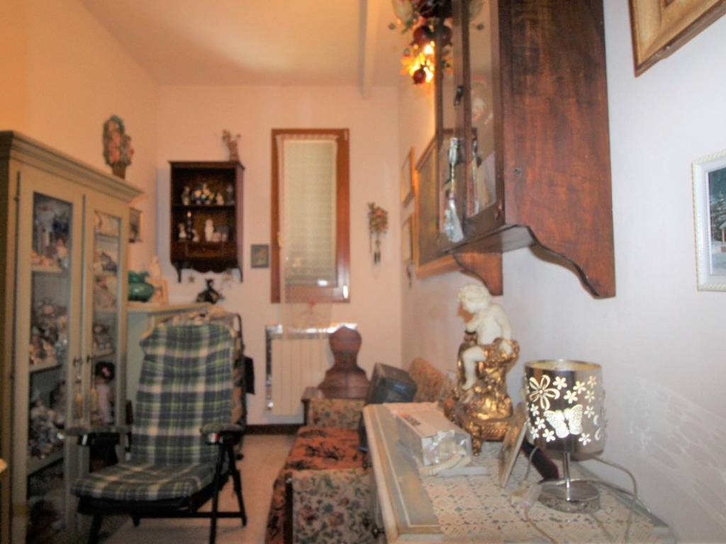 Appartamento a Montevarchi in Piazza di Levanella - Foto 4