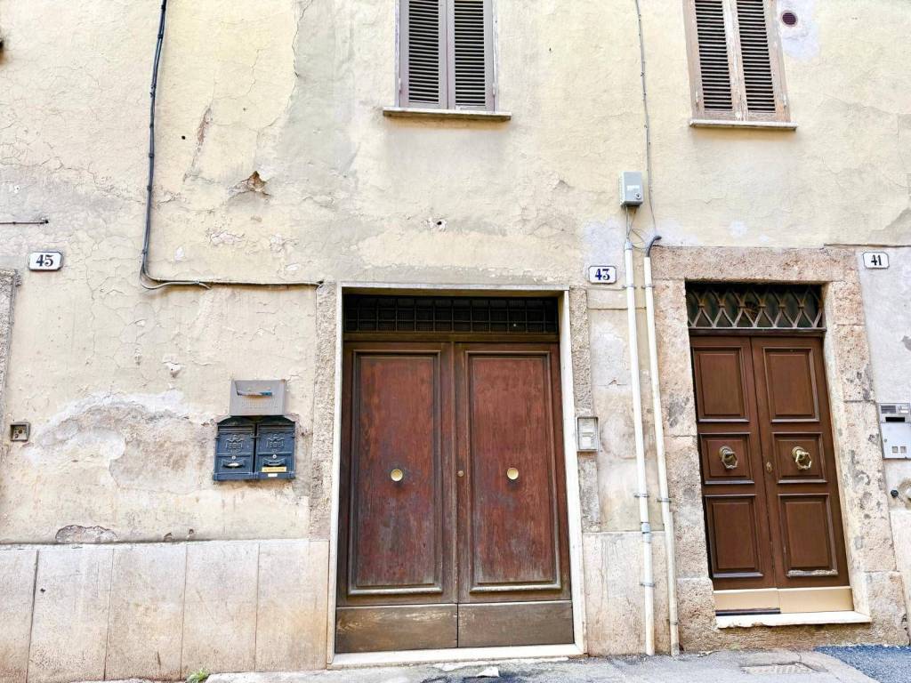 Palazzo / stabile a Rieti in Via Giuseppe Garibaldi, 43 - Foto 2