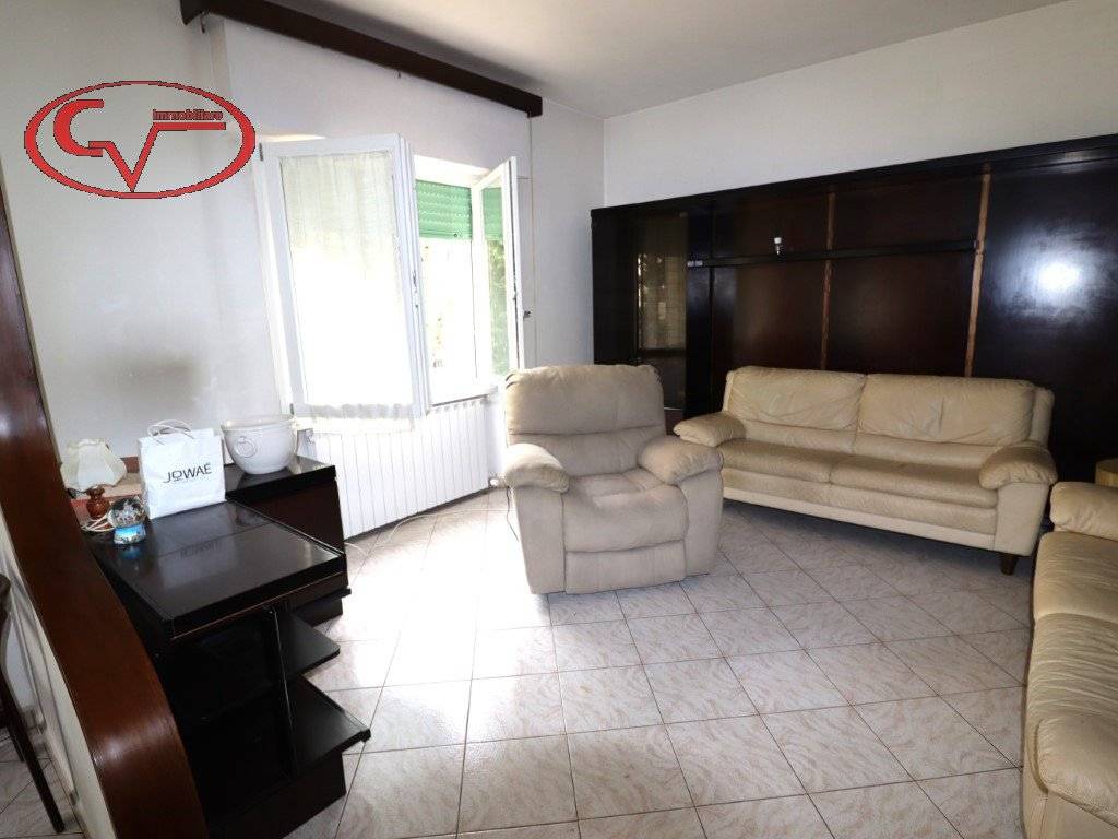 Appartamento a Montevarchi in Via Ventiquattro Maggio - Foto 3