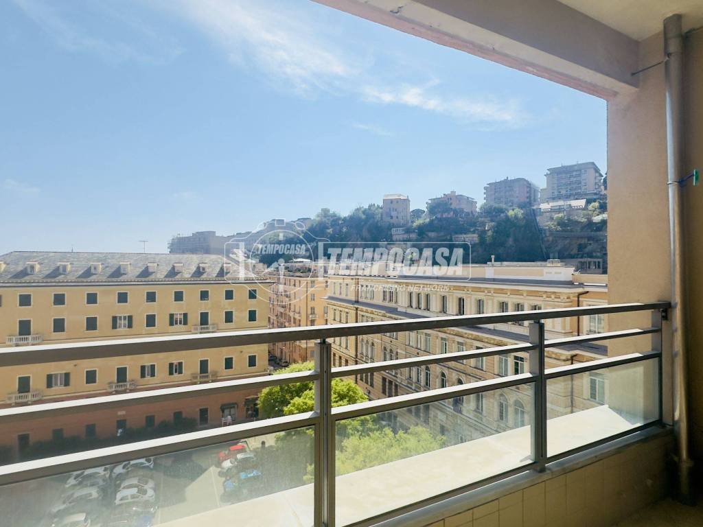 Appartamento a Genova in Piazza Raffaele Sopranis 1/D - Foto 2