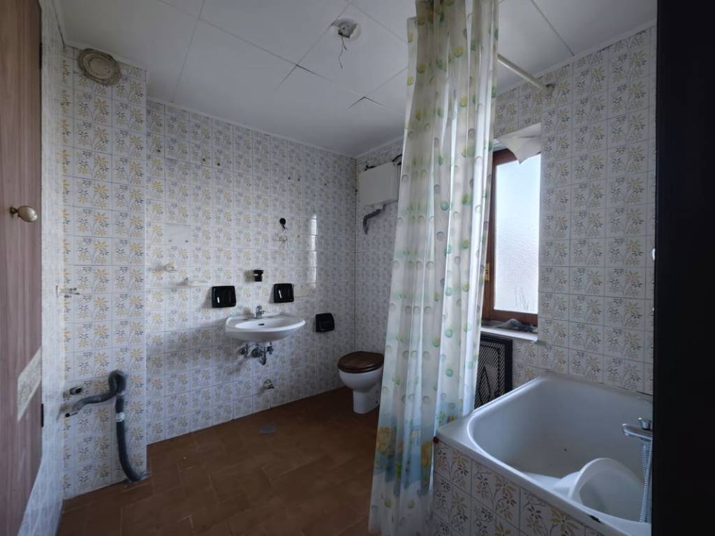 Casa indipendente a Borgosesia in Via per Foresto, 11 - Foto 3