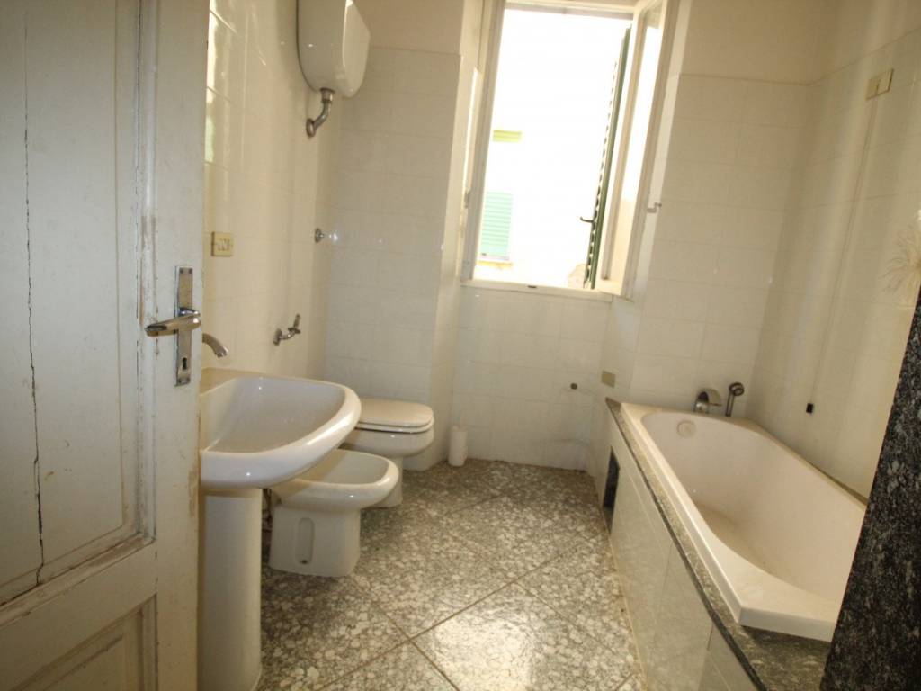 Appartamento a Montevarchi in Via Ventiquattro Maggio - Foto 4