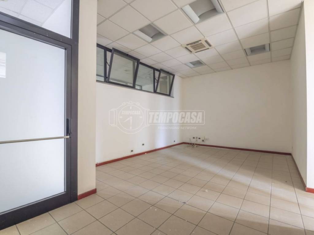Immobile a Corridonia in Viale Dell'Industria - Foto 2