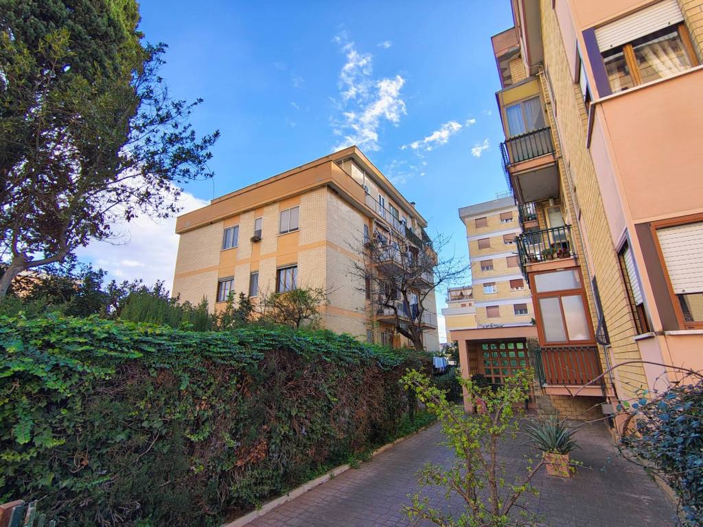 Appartamento a Latina in Via dei Siculi - Foto 2