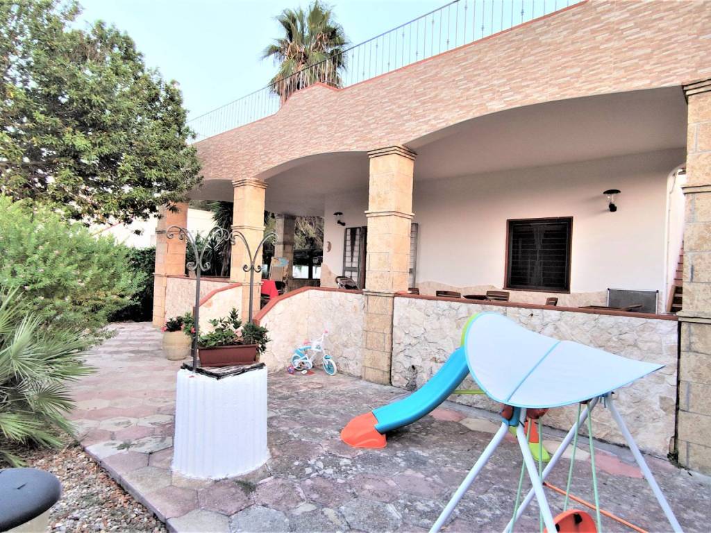 Villa a Porto cesareo in Via Guido Farina, 11 - Foto 2