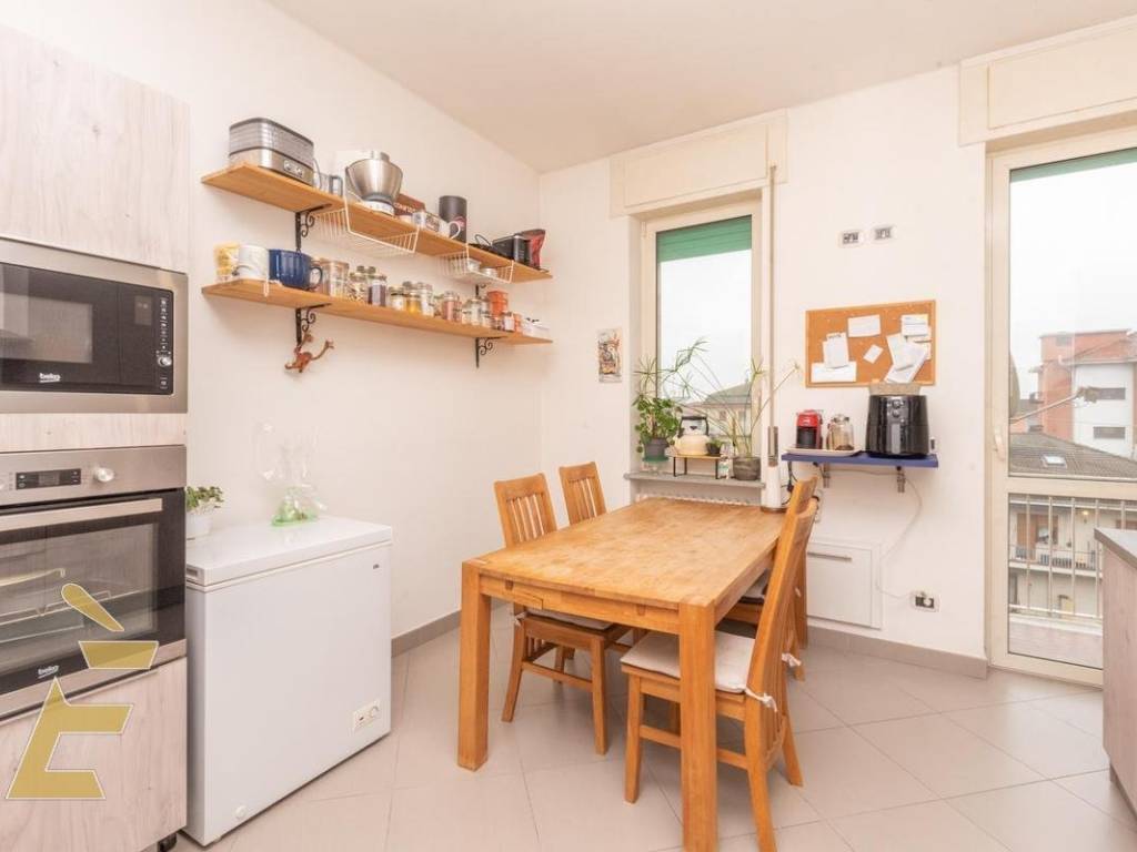 Appartamento a Valenza in PIAZZA GIOVANNI XXIII, 32 - Foto 2