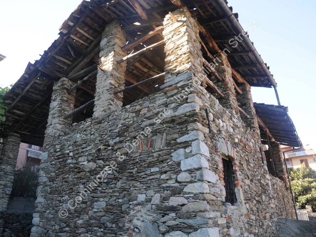 Rustico / casale a Stresa in Via Vittorio Emanuele, 21 - Foto 2