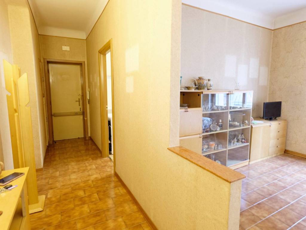 Appartamento a Trieste in Via Antonio Baiamonti, 27 - Foto 4