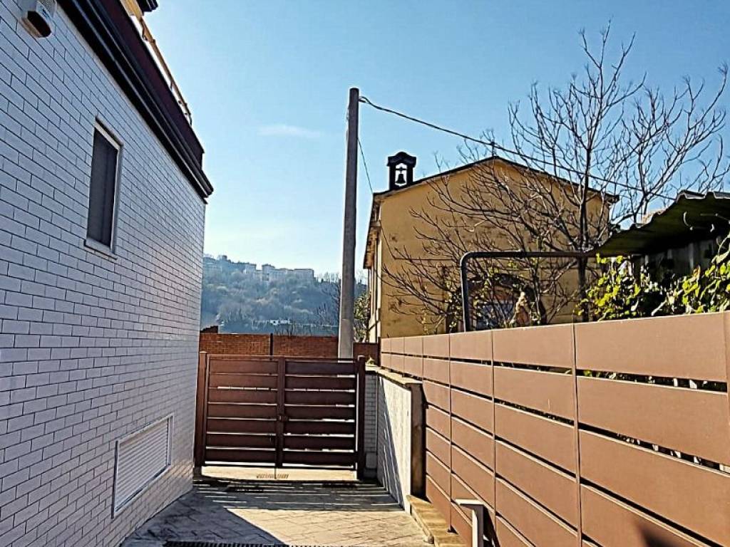 Appartamento a Salerno in Via Brignano Inferiore, 23 - Foto 3