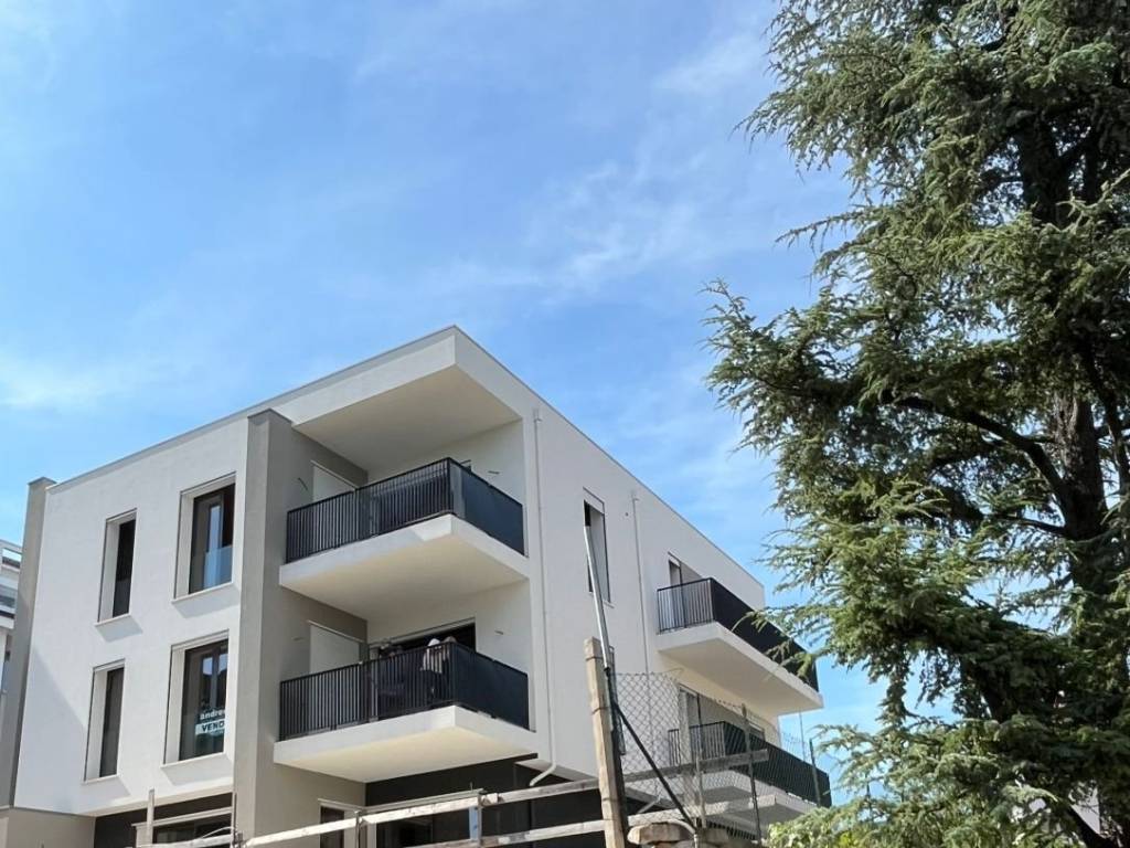 Appartamento a Jesi in Viale Giuseppe Verdi - Foto 2