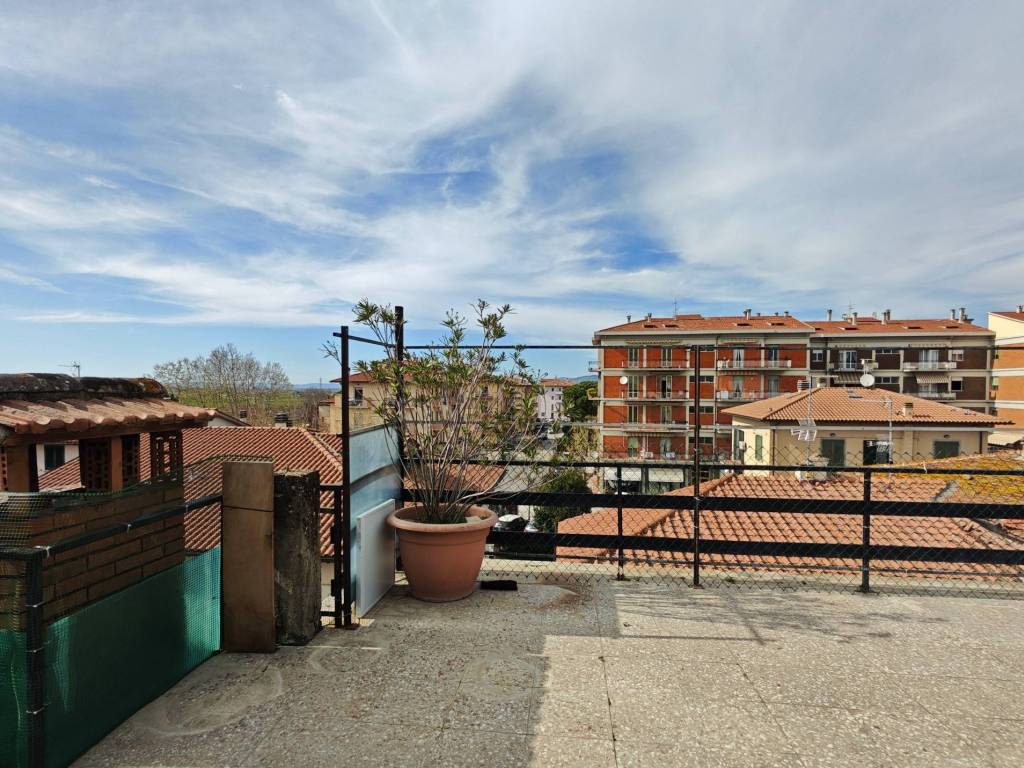 Appartamento a Cortona in Via XX Settembre, 17 - Foto 3