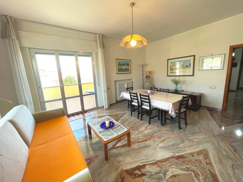 Appartamento a Alba adriatica in Via Mincio - Foto 4