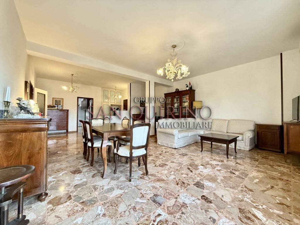 Appartamento a Viadana in VIALE OREFICE, 6 - Foto 2