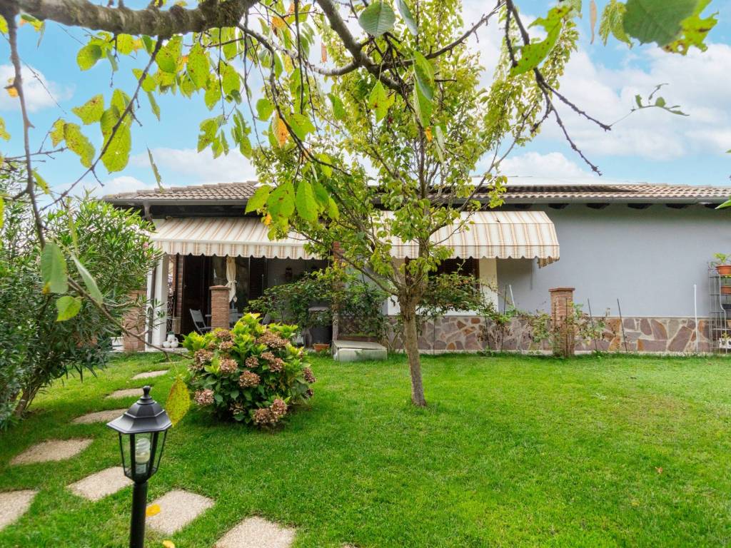 Villa a Alessandria in Via Marengo, 120 - Foto 2