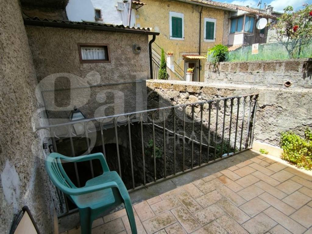 Appartamento a Fabrica di roma in via deggli Amandoli, 9 - Foto 3