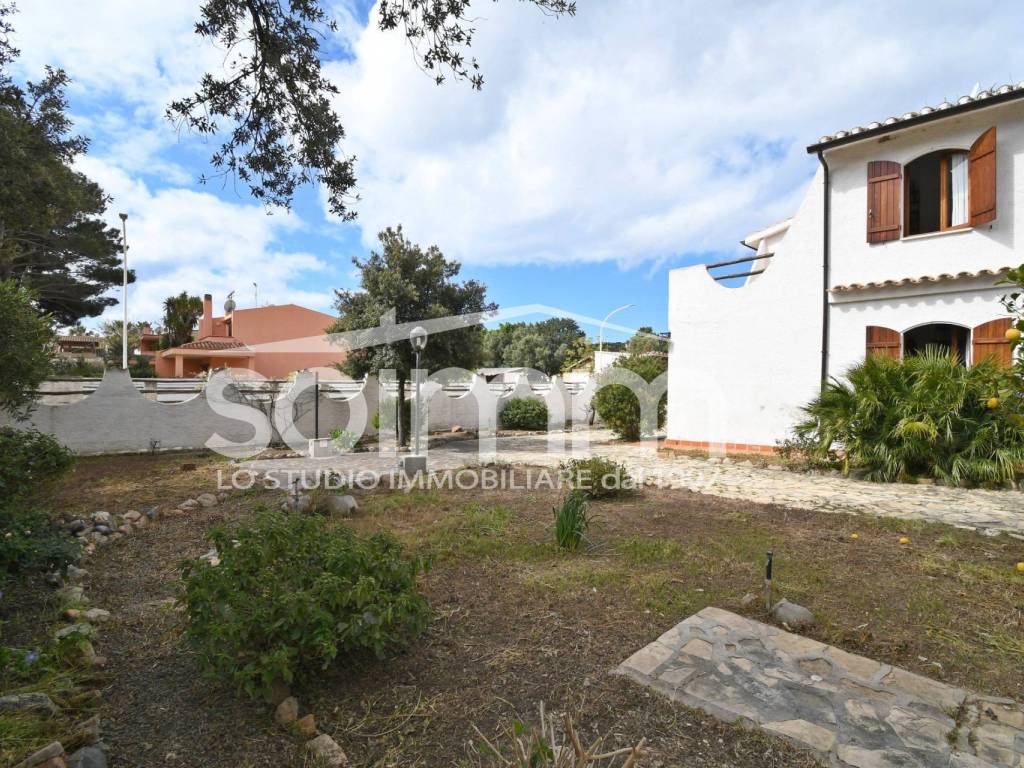Villa a Sinnai in via delle rose, 3 - Foto 3