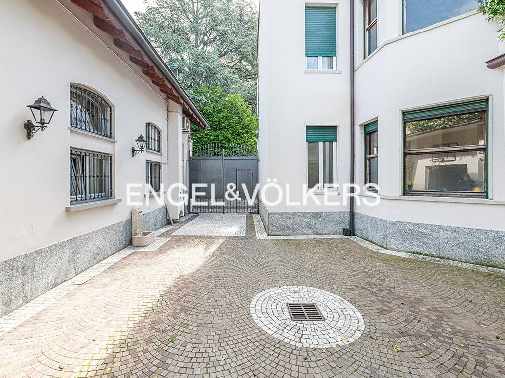 Villa a Seregno in Via Silvio Pellico, 8 - Foto 3