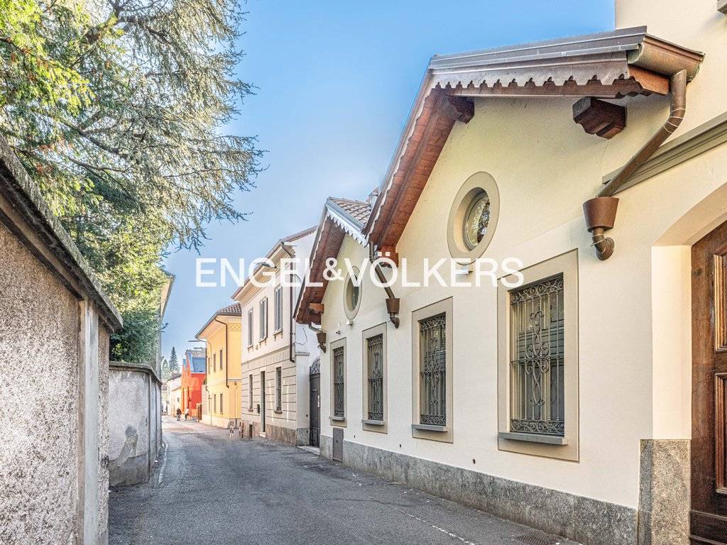 Villa a Seregno in Via Silvio Pellico, 8 - Foto 4